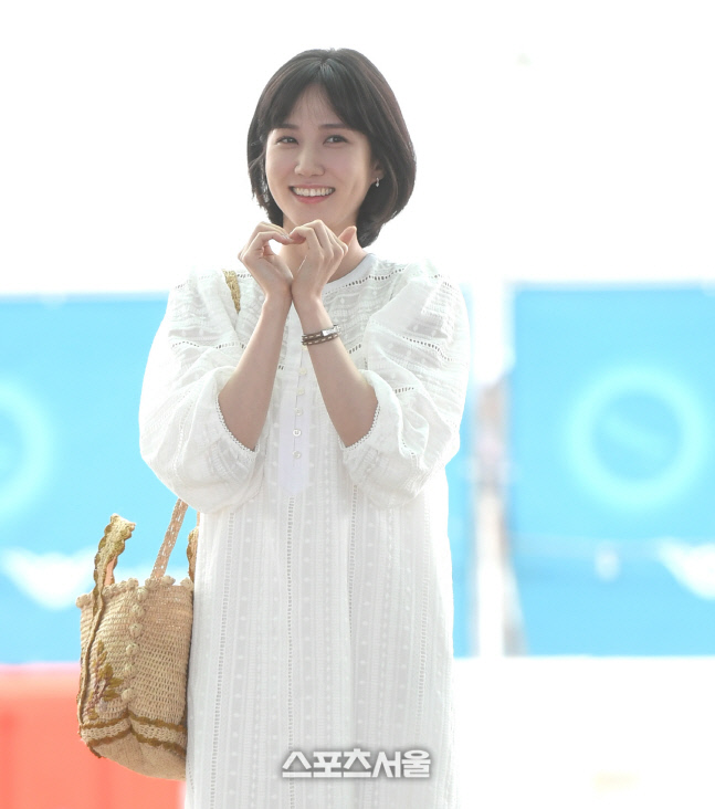 [포토] 발리로 휴가 가는 우영우 박은빈, 웃음꽃 만발