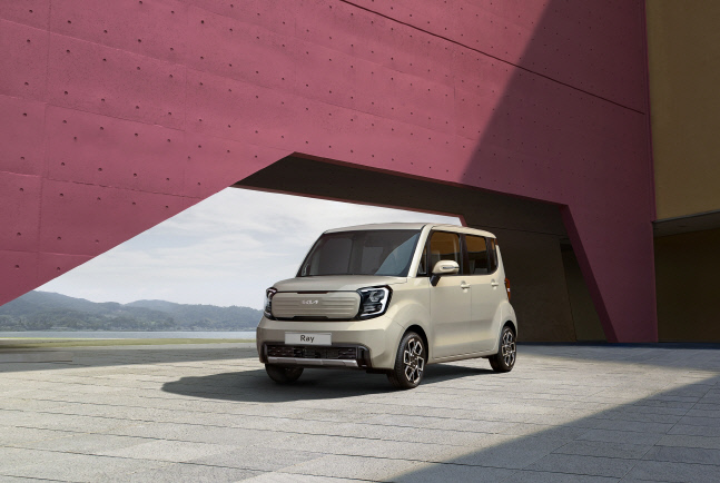 기아 '더 뉴 기아 레이' 디자인 공개, 5년 만의 복귀