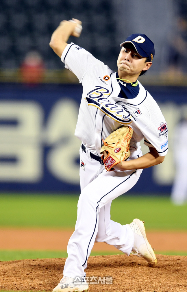 [포토] 역투하는 두산 정철원