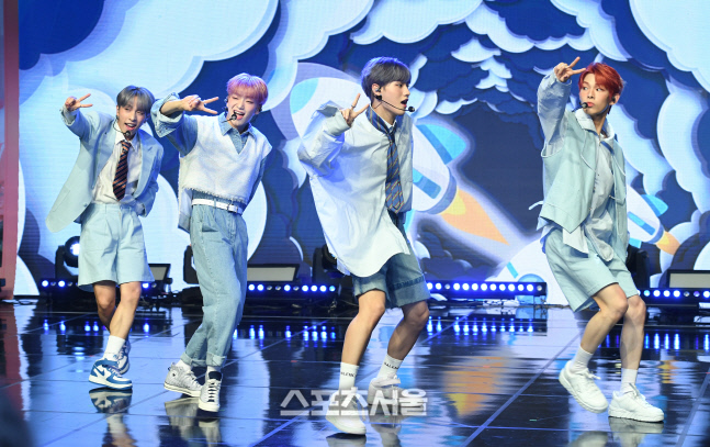 [포토]루미너스, '엔진' 달고 컴백!