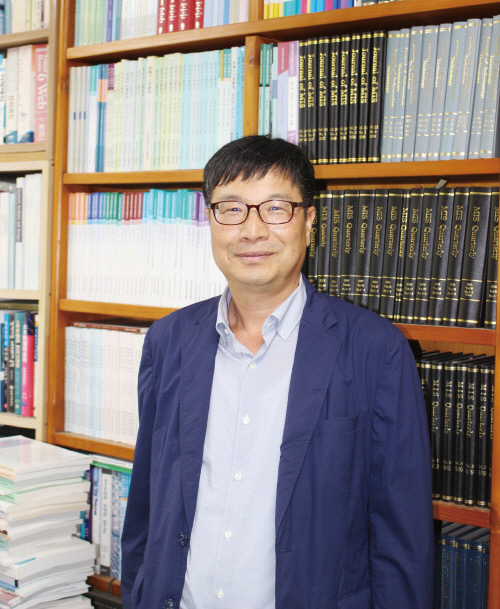 경상국립대학교 경영정보학과 정대율 교수