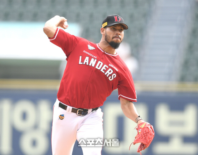 [포토] 폰트 \'팀 연승을 위하여\'