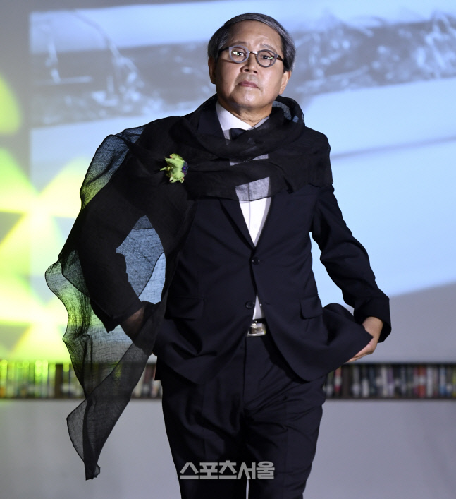 시니어모델로 변신한 유명건축가 강현수, 인생프로그램 '마이마이'는 인생의 전환점이 됐다!