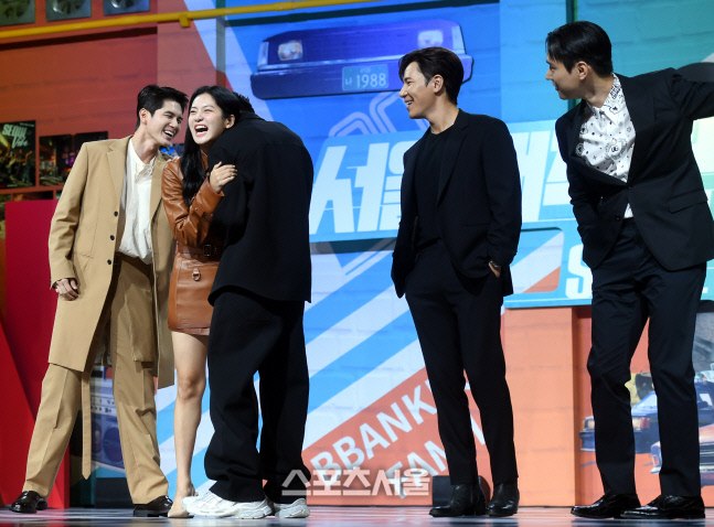 [포토] 유아인 '부끄러워'