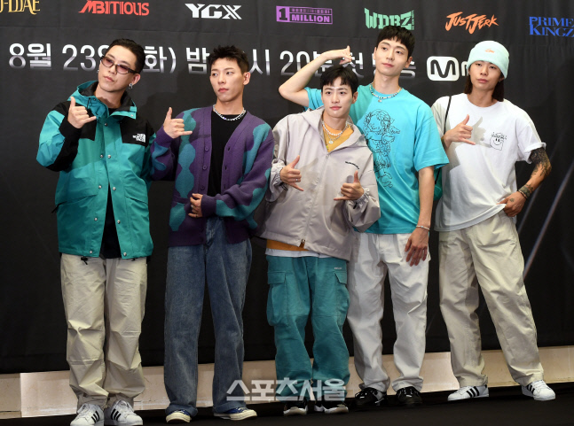 [포토] 포즈 취하는 뱅크투브라더스