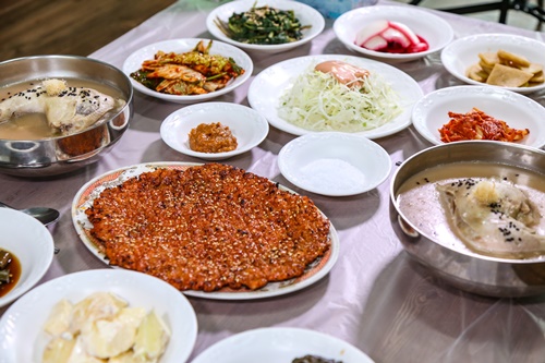 [스포츠서울 고객신뢰도대상: 신촌식당] 경북 청송 닭불고기로 유명한 45년 명인의 집