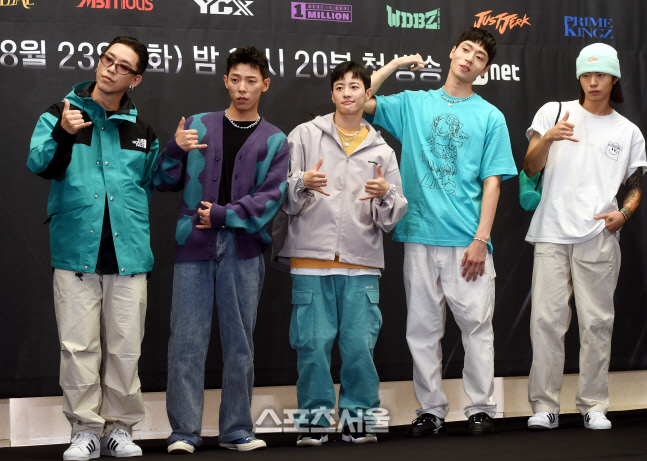 [포토] 뱅크투브라더스 \'한국 힙합 스트릿 댄스의 정수\'