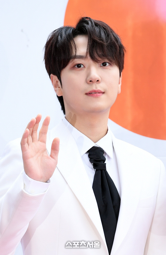 [포토]포레스텔라 고우림, 시상식 참석했어요!