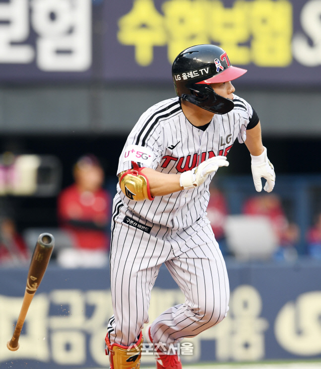 [포토]LG 문성주, 2점 추가요!