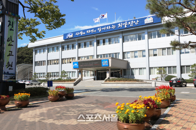 진안고원 사과, 본격 출하…큰 일교차로 최고의 맛과 품질 우수