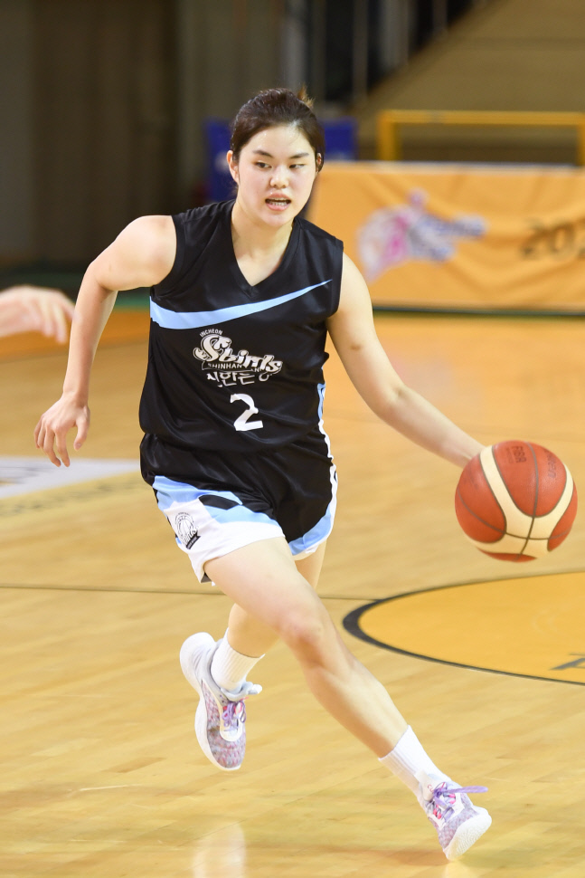 220829_신한은행_고나연01