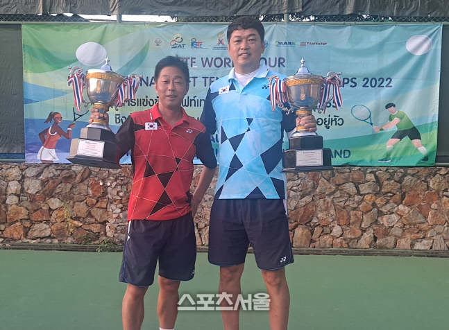 임기만료 앞둔 국대 감독들 "항저우 AG까지 하고 싶은데..."