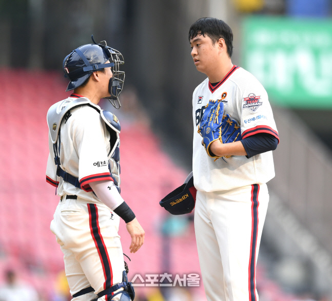 [포토] 이영하 \'점수를 내주고 말았어\'