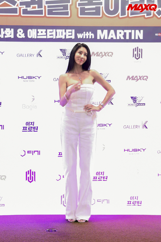 여왕벌 정한나, '맥스퀸, 첫 번째 여왕의 탄생'를 노리는 머슬퀸이기도 하죠~[포토]