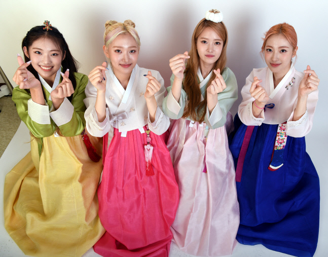 하이키, "추석은 엄마의 '소울푸드' 먹는 날! 팬들과 만날 날 손꼽아 기다려요"[한복 인터뷰]