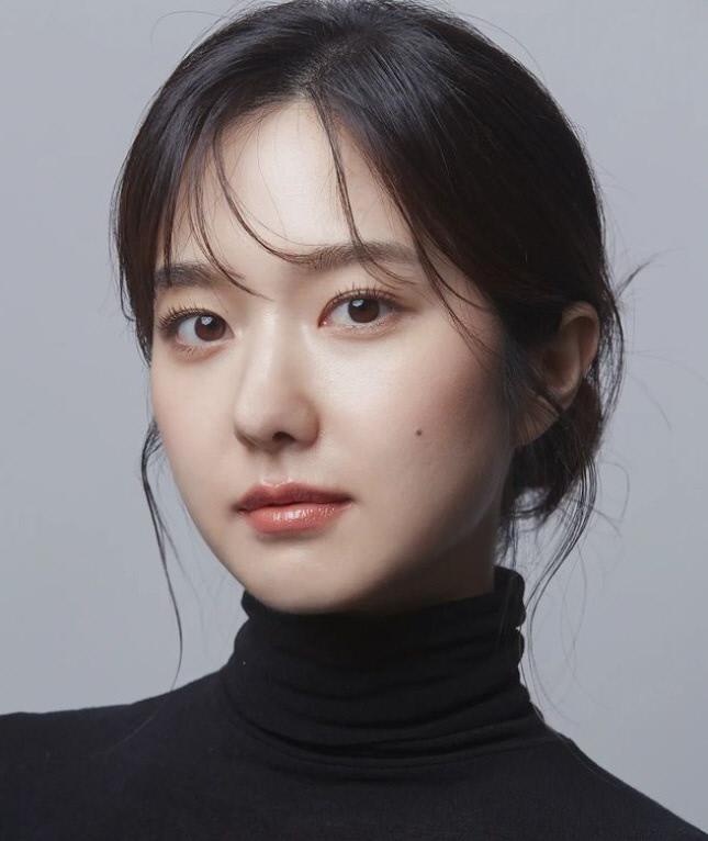 이혜성, 새 프로필 공개.. 찰떡 스타일링으로 여배우 미모 완성