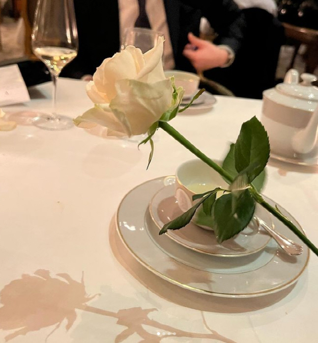 달달한 신혼 손연재, ♥남편 모습 일부 공개 "그리운 파리" [★SNS]