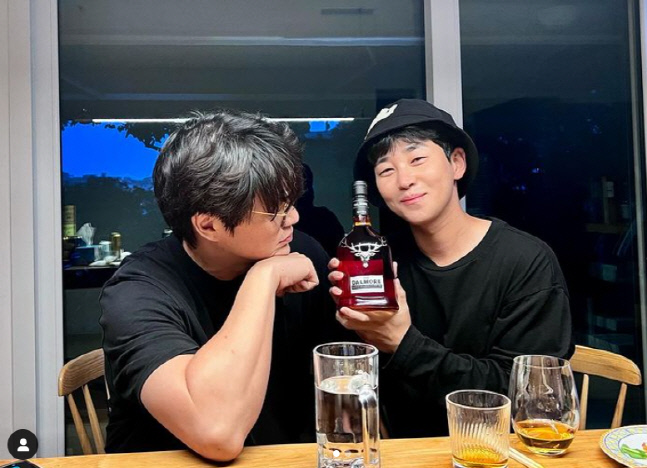 '마동석인줄…' 성시경, 우람해진 팔뚝에 시선 집중[★SNS]