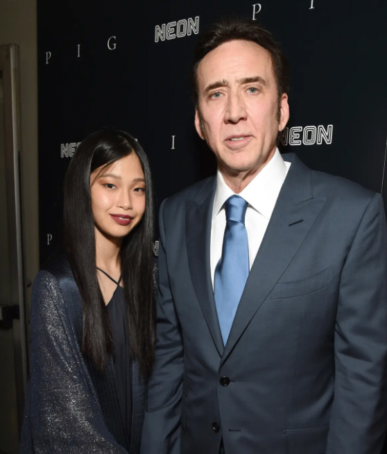 '58세' 니콜라스 케이지, 득녀..30세 연하 日 아내 출산[할리웃톡]