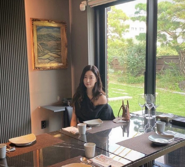 김사랑의 시간은 거꾸로 간다.. 40대라고는 절대 믿기지 않는 美[★SNS]