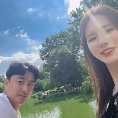 안정환♥이혜원, 뉴욕서 비주얼 폭발 투샷..아침에도 무굴욕 꽃미모