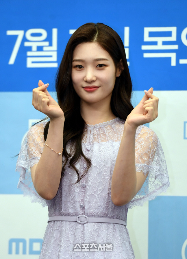 정채연, 이병헌·김고은과 한솥밥…BH엔터테인먼트와 전속계약[공식]