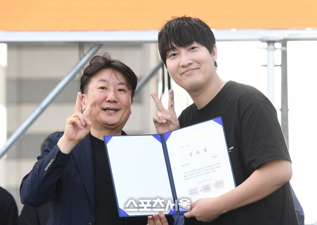 [포토]이상호, 청년의 날 크리에이터 어워즈 2관왕