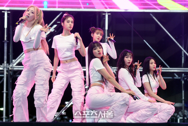 [포토] 스테이씨 '이러니 안반하나'