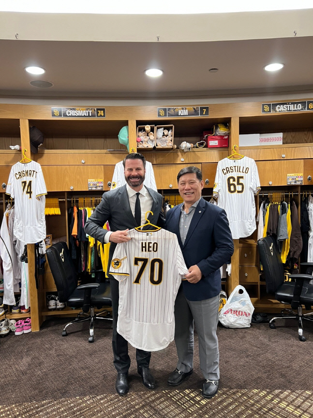 KBO 허구연 총재 - SDP 에릭 그룹너 사장