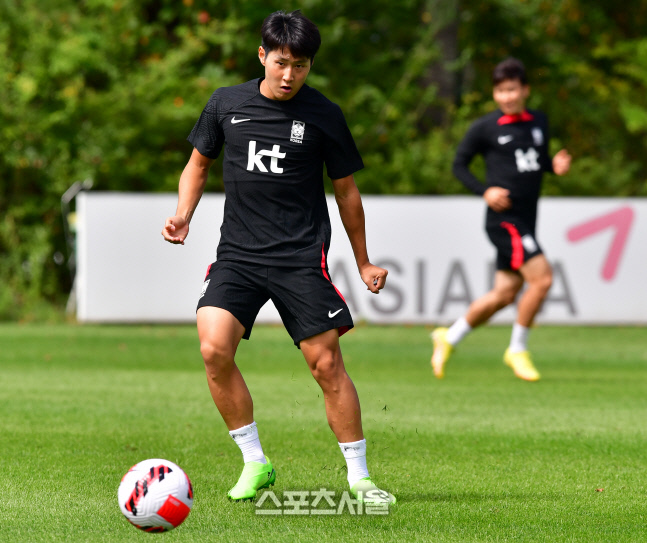전술훈련 이강인\'패스는 낮게 깔아서\'[포토]