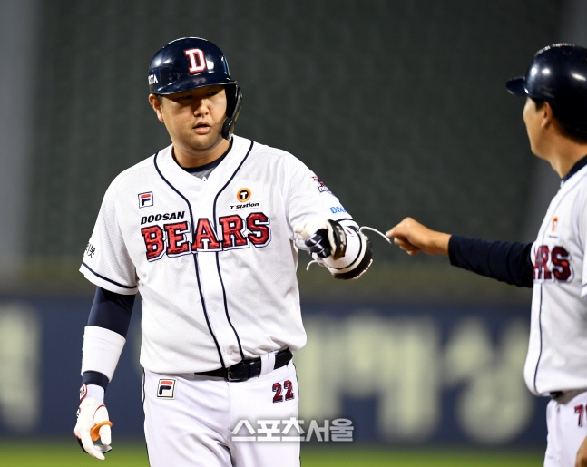[포토] 미친 타격감 장승현, 7회 만루서 2타점 적시타