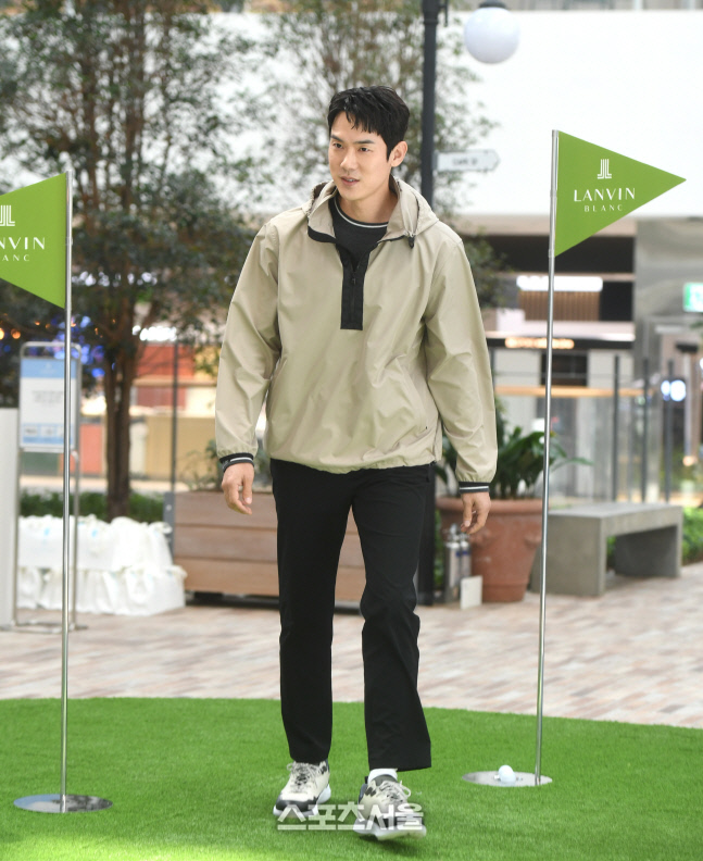 [포토] 유연석 '그린 위 달콤남'