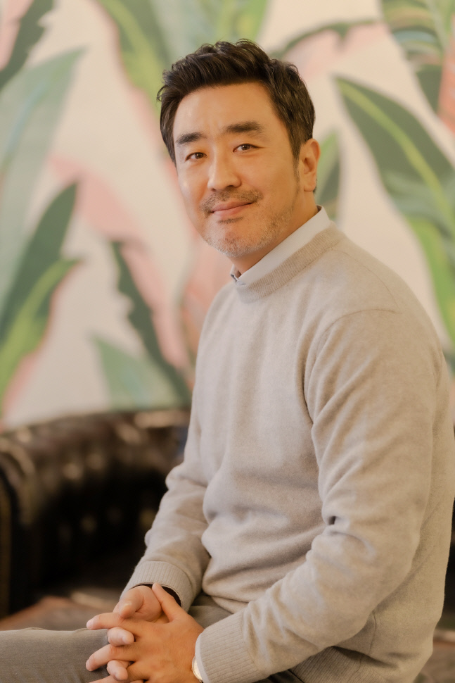 류승룡 "90년대 우상 염정아와 부부연기, 역시 인생은 알 수 없다"[SS인터뷰]