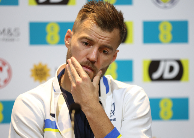 '우크라 캡틴' 야르몰렌코 "러시아는 테러리스트 국가, 완전히 고립돼야"