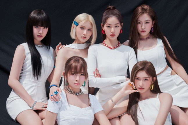 스타쉽, 악플러에 칼 빼들었다 "징역 6월·취업제한·성범죄 기재"[전문]