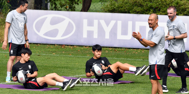 \'백만스물하나..백만스물둘\' 이강인[포토]