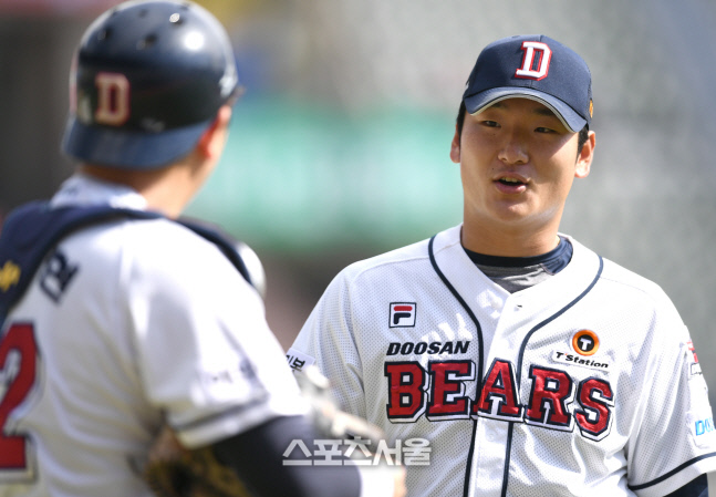 [포토] 곽빈 \'위기 잘 넘겼어\'