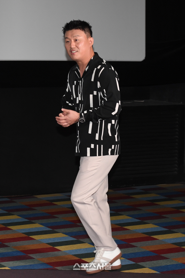 [포토]'미혹' 기자간담회 입장하는 김민재