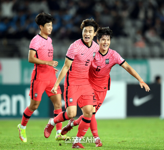 [포토] 동점 만드는 조현택