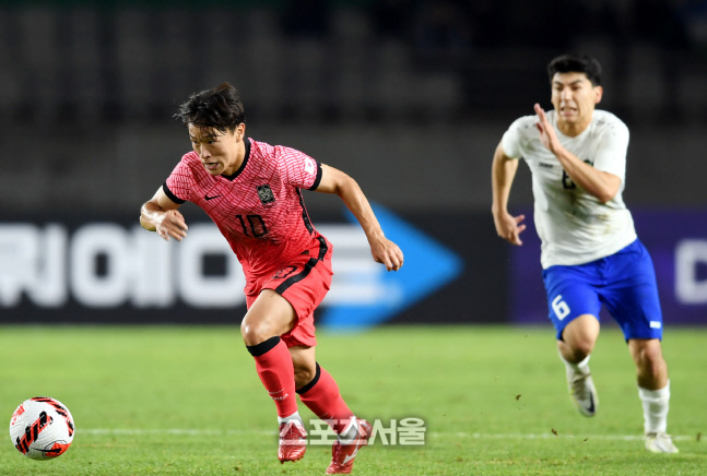 포항 레전드 발언 이후…'에이스 모드' 고영준 "불이익은 없었어요"[현장인터뷰]