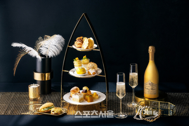 "화려한 가을 파티를 즐기세요" 노보텔 앰배서더 강남, '로열 티 파티' 프로모션 진행