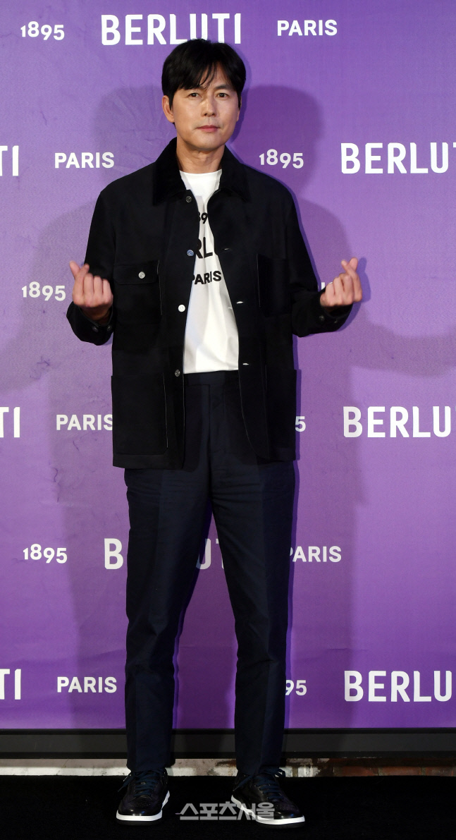 [포토] 정우성 '사랑스런 하트'