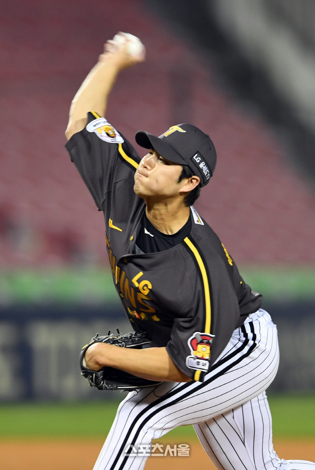 [포토]역투하는 LG 백승현