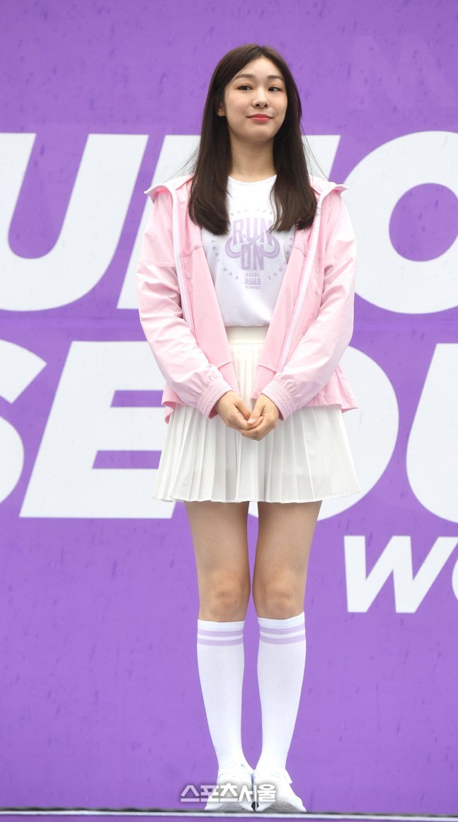 [포토] 김연아 '쑥스러운 표정으로'