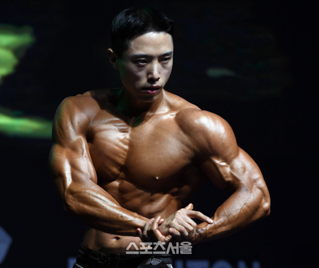[포토]피지크 최창영, 팔근육의 선예도 좀 보소! (제니스 NPCA)