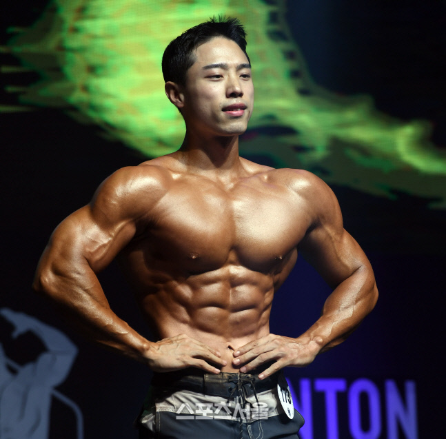 [포토]피지크 최창영, 역발산기개세의 위용! (제니스 NPCA)