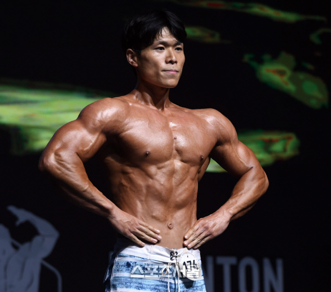 [포토]피지크 김동권, 내가 최고야! (제니스 NPCA)