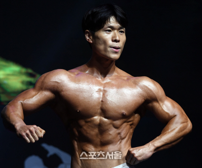 [포토]피지크 김동권, 천하를 호령하듯~~ (제니스 NPCA)