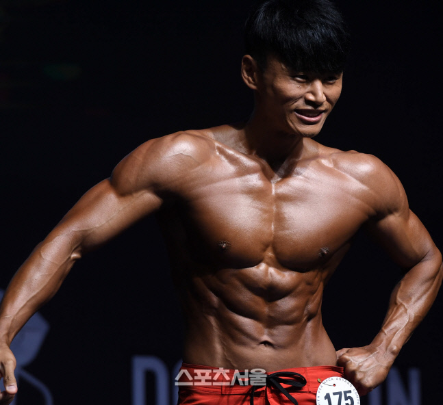 [포토]피지크 우성록, 썩쏘의 장인? (제니스 NPCA)