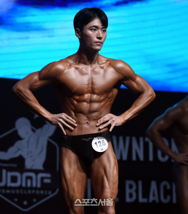 [포토]환상의 복근 김만재, 너무 멋있죠~~ (제니스 NPCA)